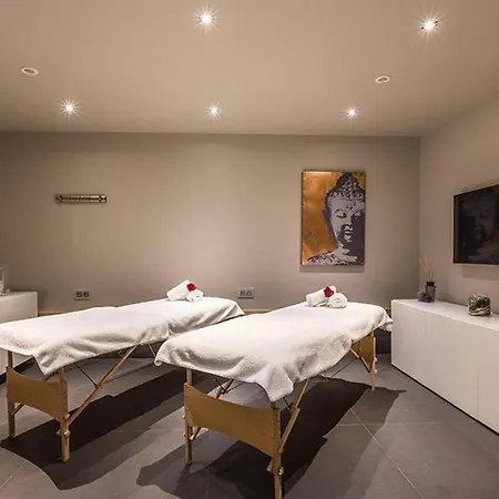 5br Beautiful With Exceptional Facilities וילה
